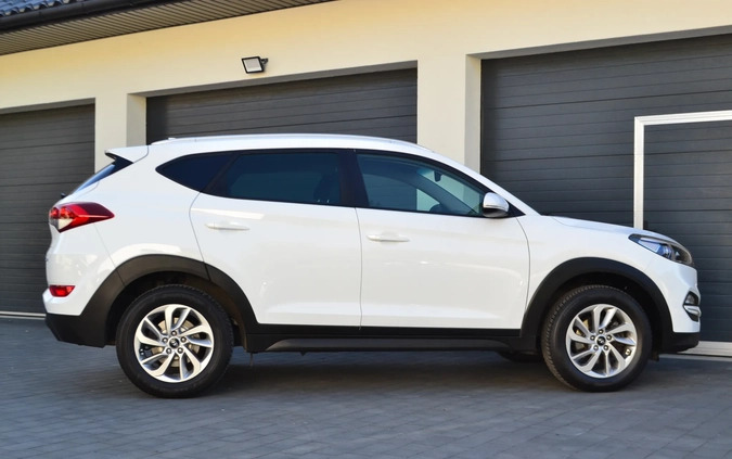 Hyundai Tucson cena 69900 przebieg: 110000, rok produkcji 2018 z Gryfino małe 781